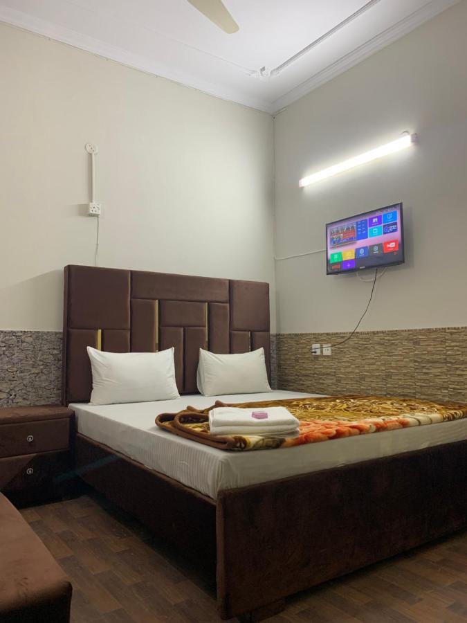 Eden Plus Executive Hotel Lahore Exterior foto